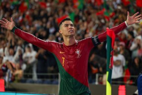 华体会体育-曼联战平里昂,C罗扑点救主欧冠