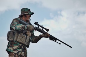 华体会-鏖战阿兹特克，当黄色潜水艇遭遇仙人掌，19岁的贝林厄姆改写了航海图